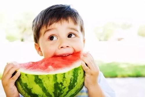 解梦满朝吃瓜,满朝吃瓜背后的神秘寓意