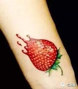 网红吃瓜视频纹身,纹身背后的故事与潮流