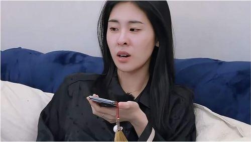 衣服吃瓜帅男头,吃瓜帅男头演绎潮流衣品风采