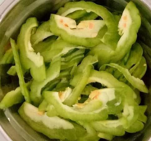 尿糖高可以吃蜜瓜吗,尿糖高患者的甜蜜禁忌？