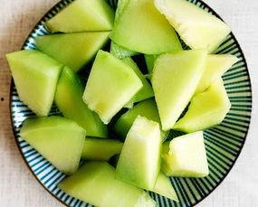 伊豆附近吃网纹瓜,探寻网纹瓜的甜蜜诱惑