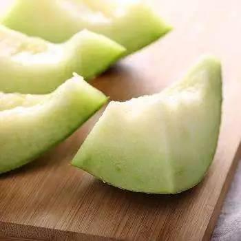 伊豆附近吃网纹瓜,探寻网纹瓜的甜蜜诱惑