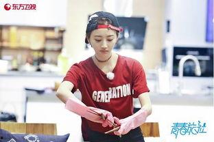 景甜蹲地吃瓜,意外成为娱乐圈热议焦点