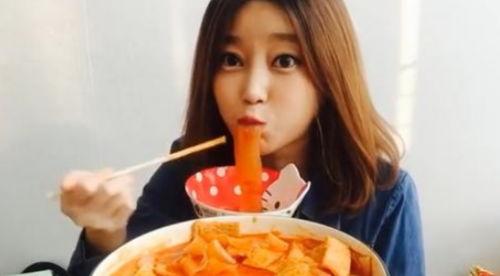 粉姐吃瓜,揭秘娱乐圈那些不为人知的幕后故事