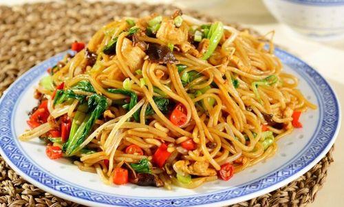 上海路炒米粉吃瓜,舌尖上的夏日吃瓜盛宴