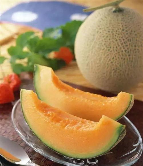 梦见他吃哈密瓜好甜,哈密瓜的奇幻之旅