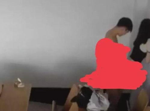 某高校吃瓜事件,揭秘校园里的神秘风波”