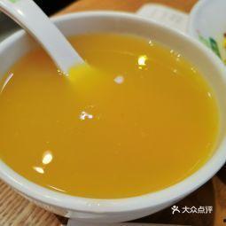 金乡西关吃瓜,夏日炎炎，吃瓜群众的欢乐天堂