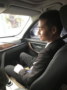 坐后座上吃瓜,揭秘乘坐体验中的美食时光