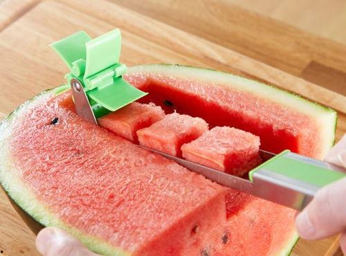 吃瓜切手,吃瓜群众变身“痛”体验